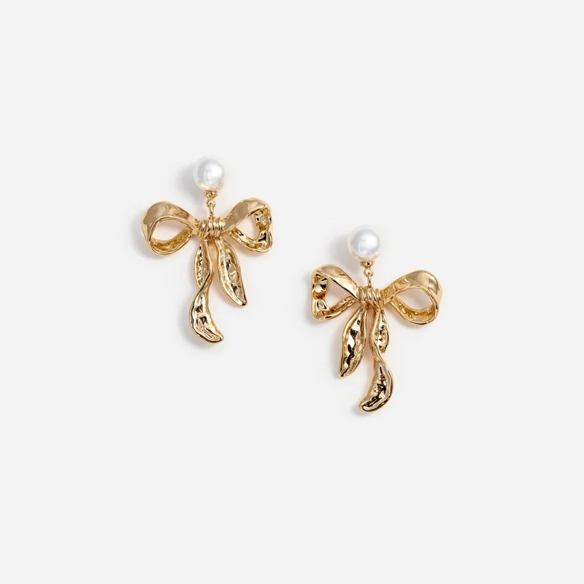 Mottled Gold Bow Earrings Mottled Gold Bow Earrings
